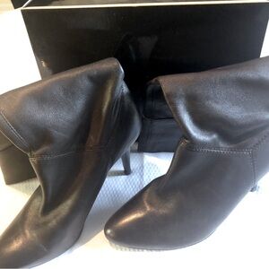 BANANA REPUBLIC BOOTS Brown Size 8